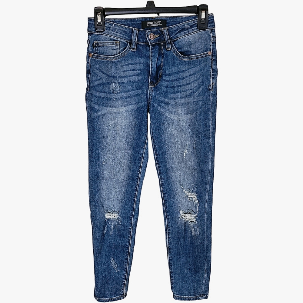 Judy Blue Distressed Relaxed Fit Women's Denim Jeans, Size 26